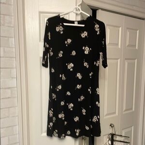 Old Navy Black Sheath Dress 3/4 Sleeve Crew Neck